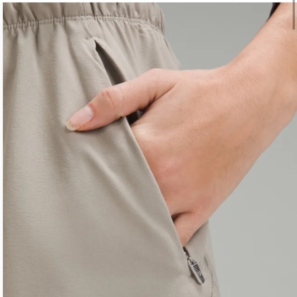 Relaxed Wide-Leg Drawstring Pants in Light Taupe - Picture 5 of 5